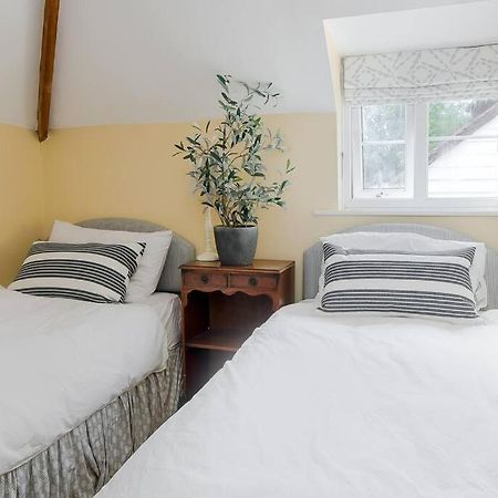Adorable 2 Bedroom Guest House Hawkhurst Exterior foto